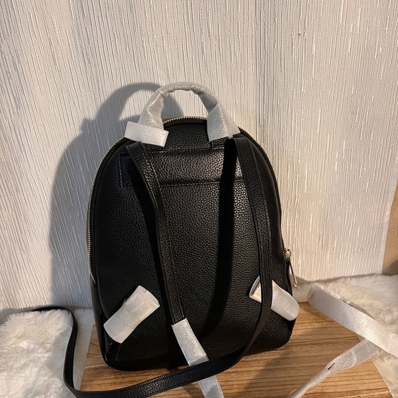 Michael Kors Women's Erin Medium
Pebbled Leather Backpack - Picture 5 of 6